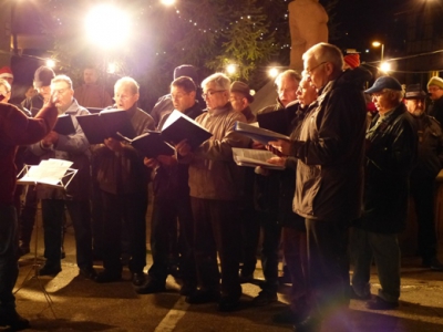 Singen unterm Weihnachtsbaum 21 12