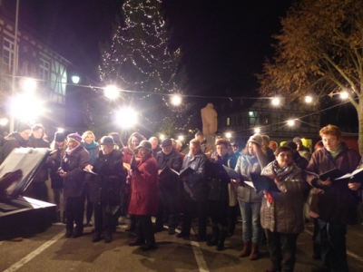 Singen unterm Weihnachtsbaum 21 12