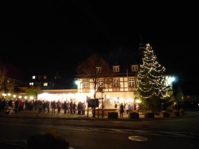 Singen unterm Weihnachtsbaum 21 12