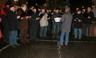  18. Dez. Singen unterm Weihnachtsbaum