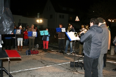 Singen unterm Weihnachtsbaum am 23. Dezember