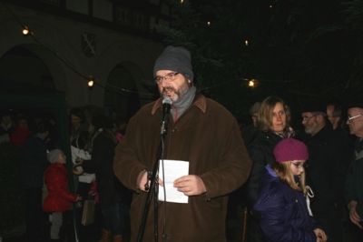 Singen unterm Weihnachtsbaum